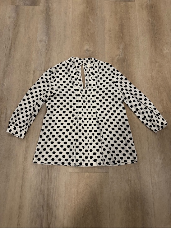 kate spade Tops - Kate Spade New York Apple Print Keyhole Blouse